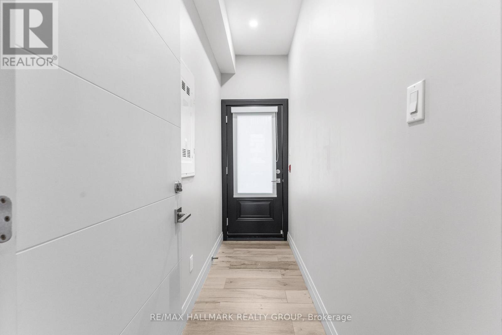 3 - 201 MACLAREN STREET