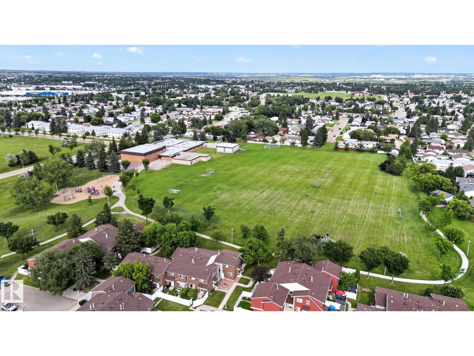 4712 131 AV NW