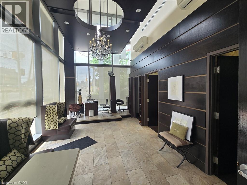 4033 HURONTARIO Street Unit# 1