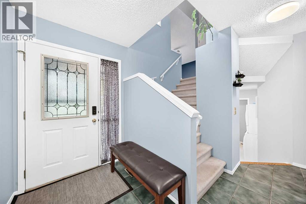 220 Shawbrooke Manor SW