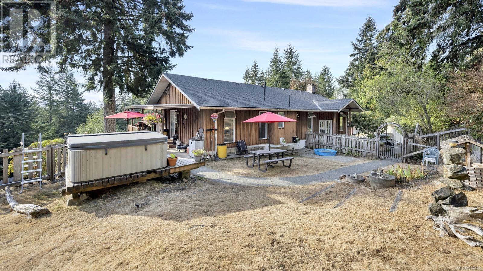 3765 Otter Point Rd