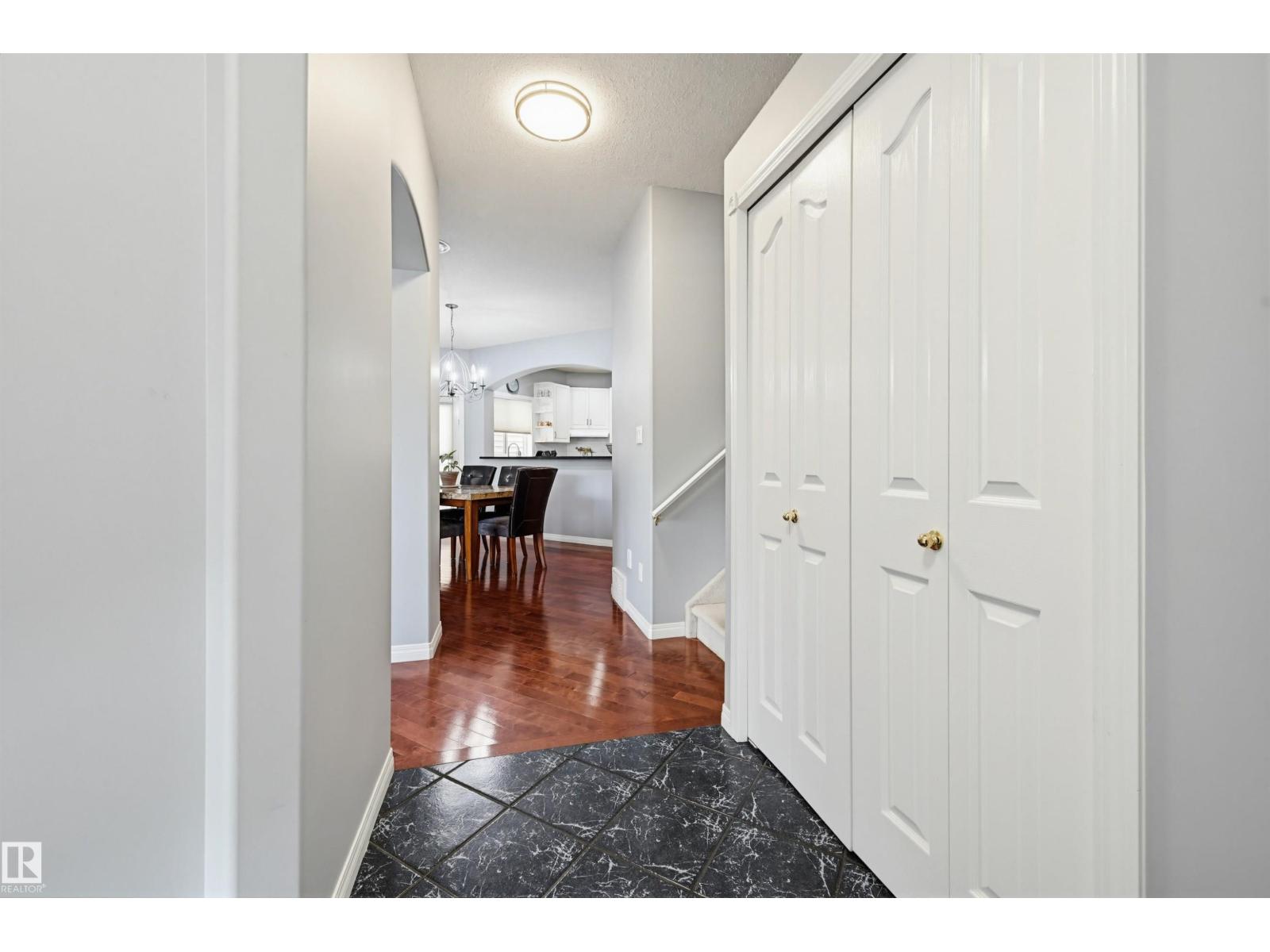 8612 108A ST NW