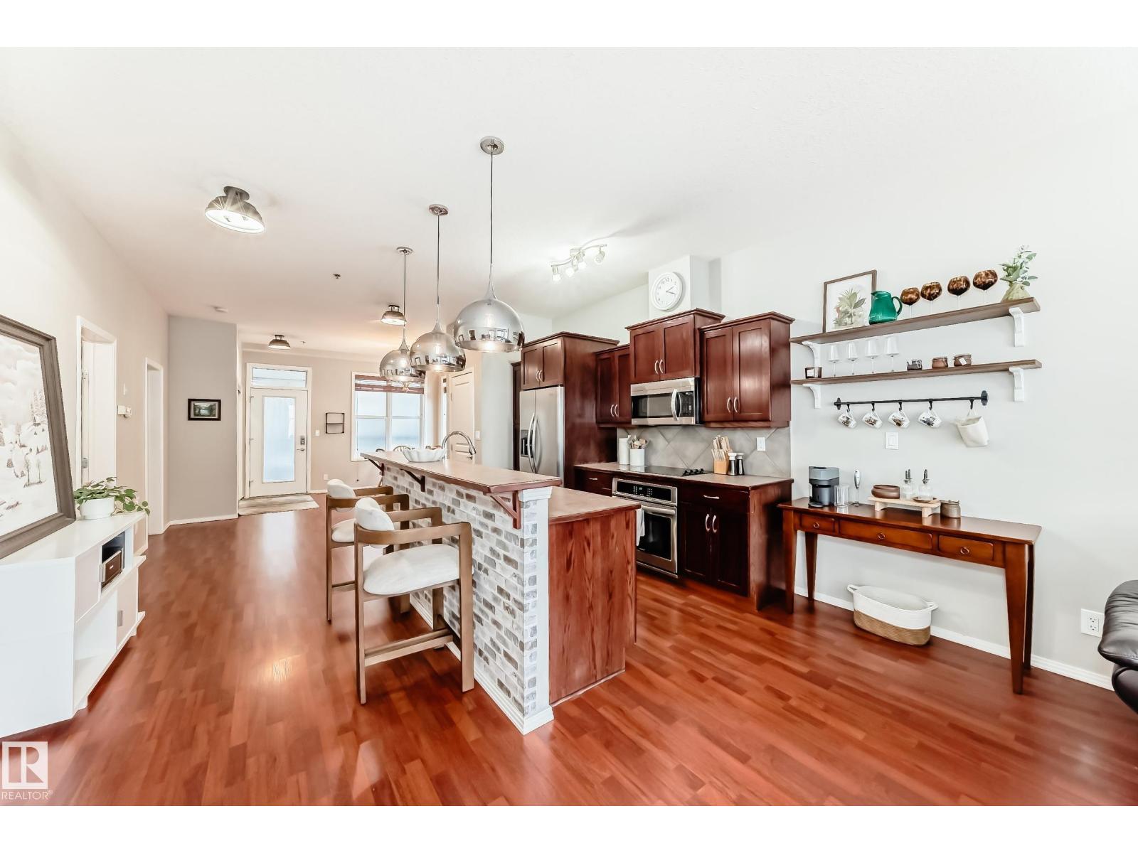 #360 4823 104A ST NW