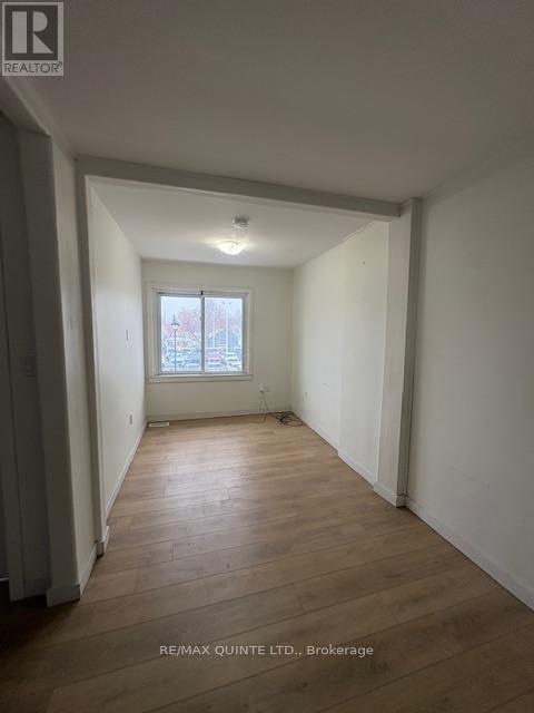 1 - 27 DUNDAS STREET E