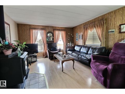 290 Juniper CR NW Edmonton AB T5Y6L6