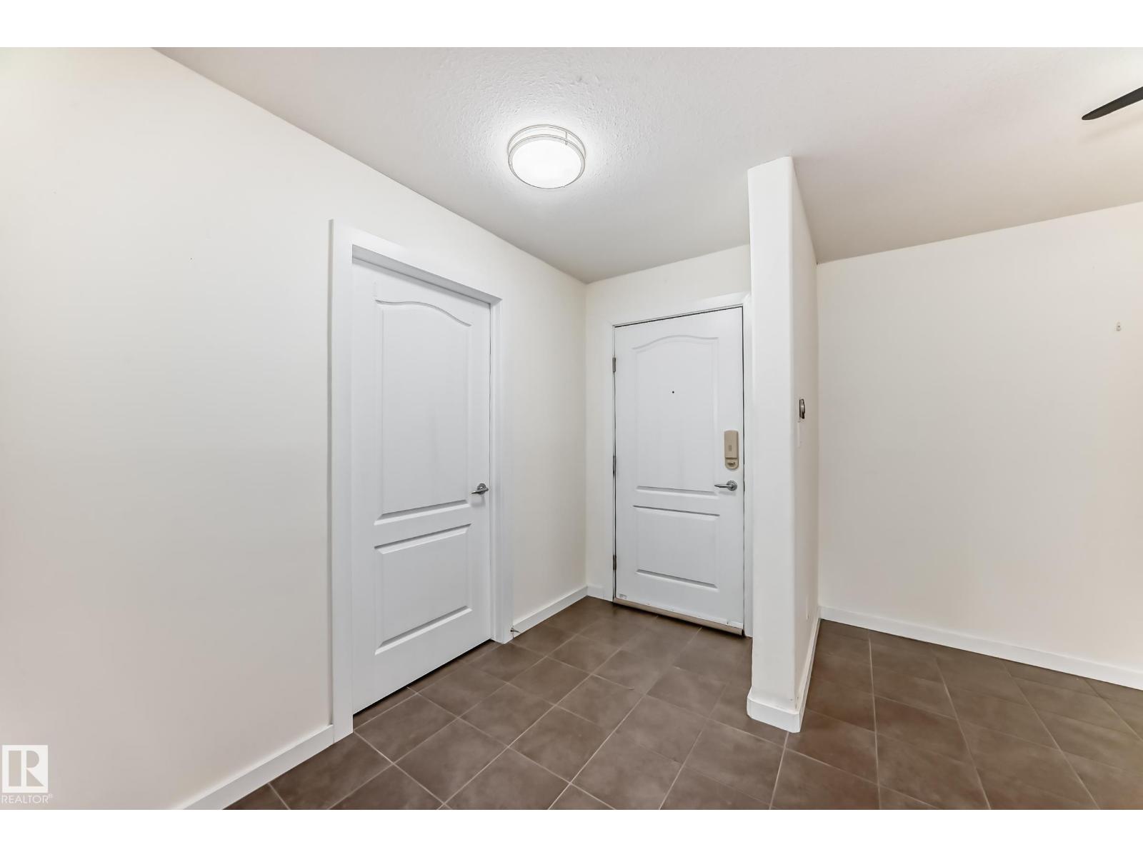 #125 278 SUDER GREENS DR NW