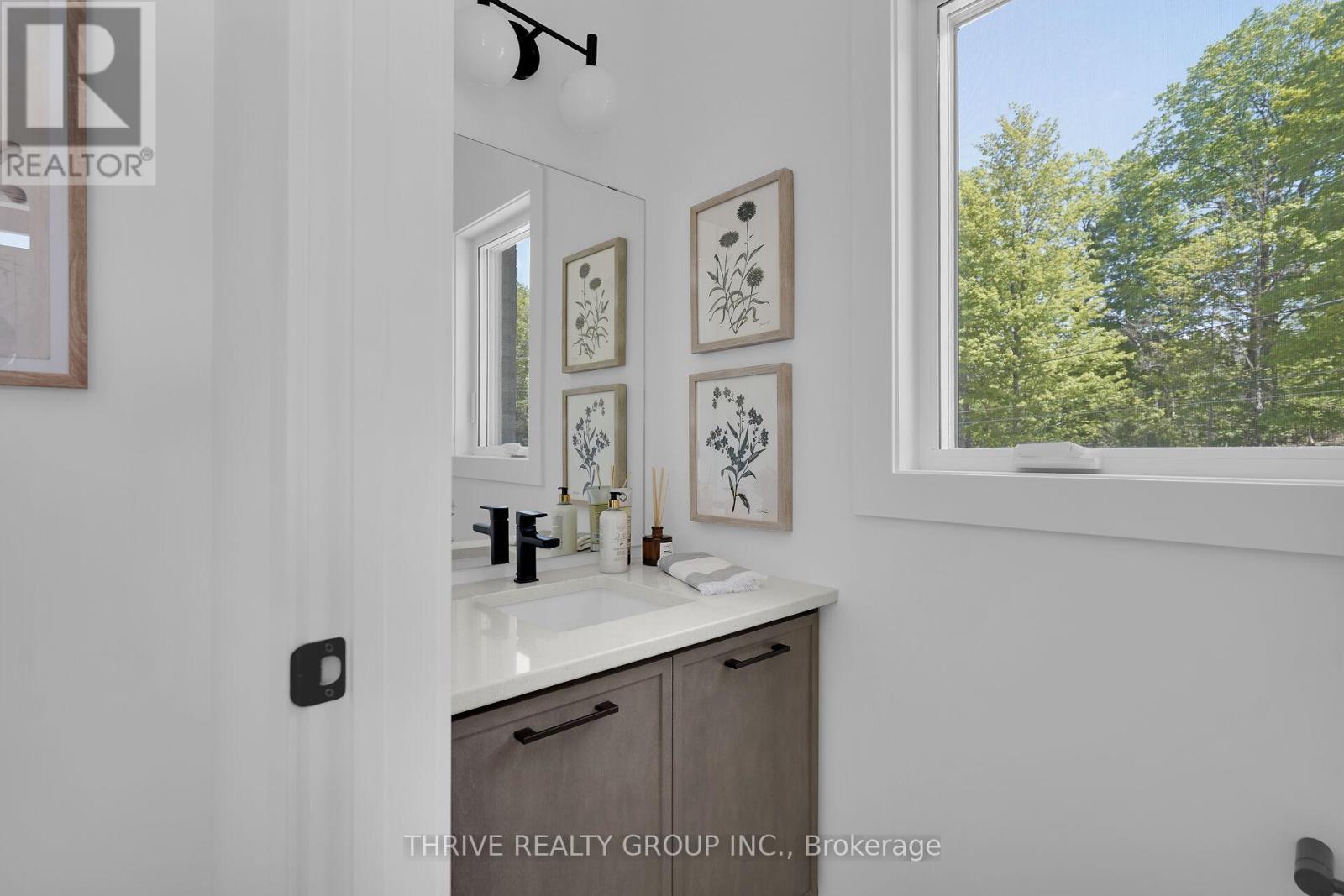 58 - 101 MEADOWLILY ROAD S