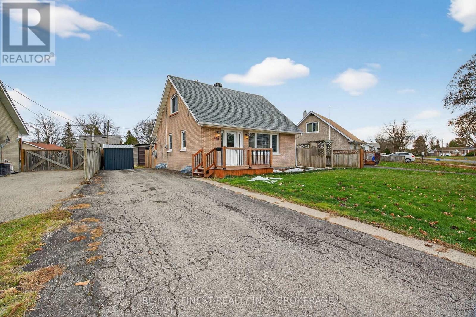 105 SALISBURY AVENUE