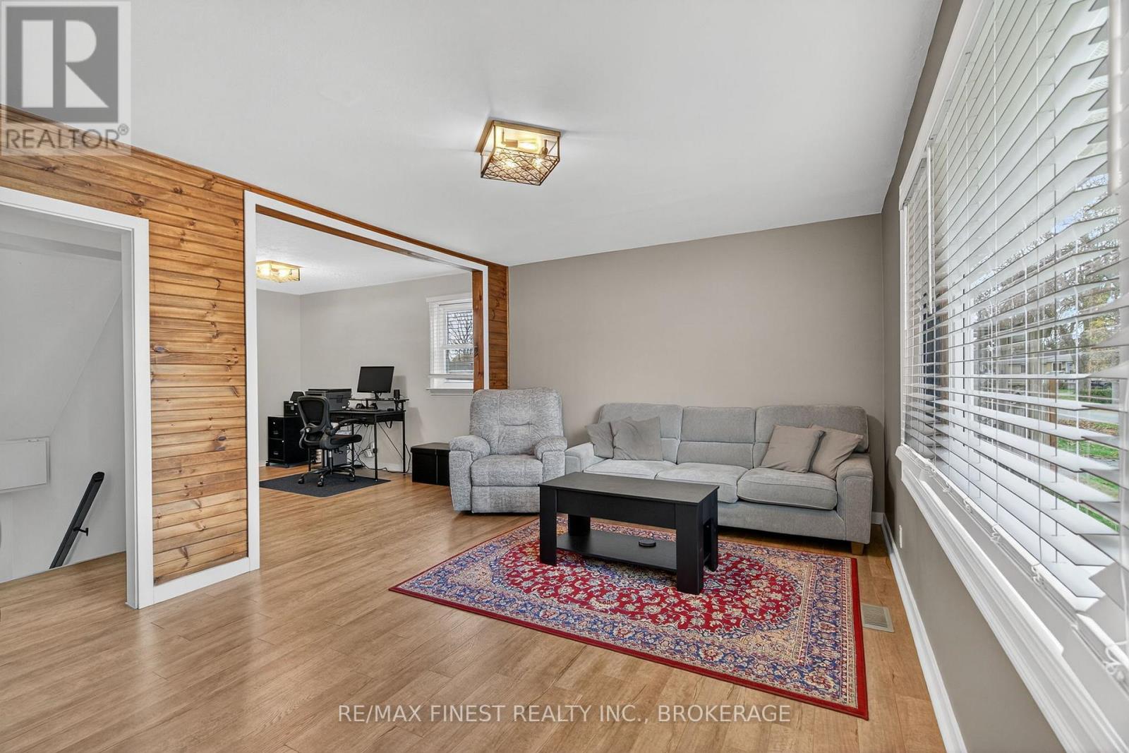 105 SALISBURY AVENUE