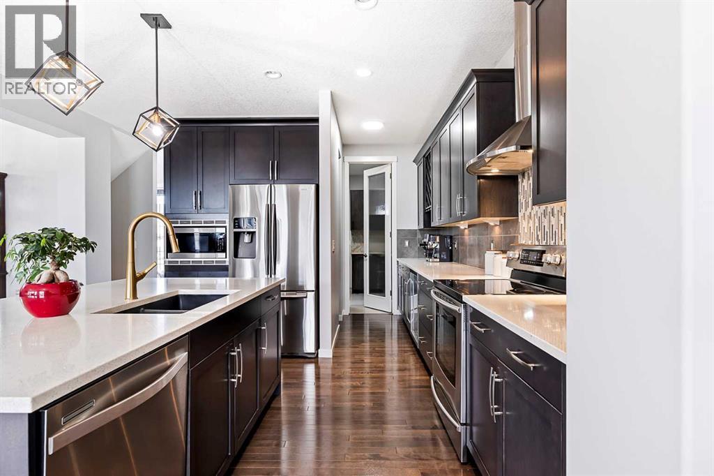 66 Skyview Point Rise NE