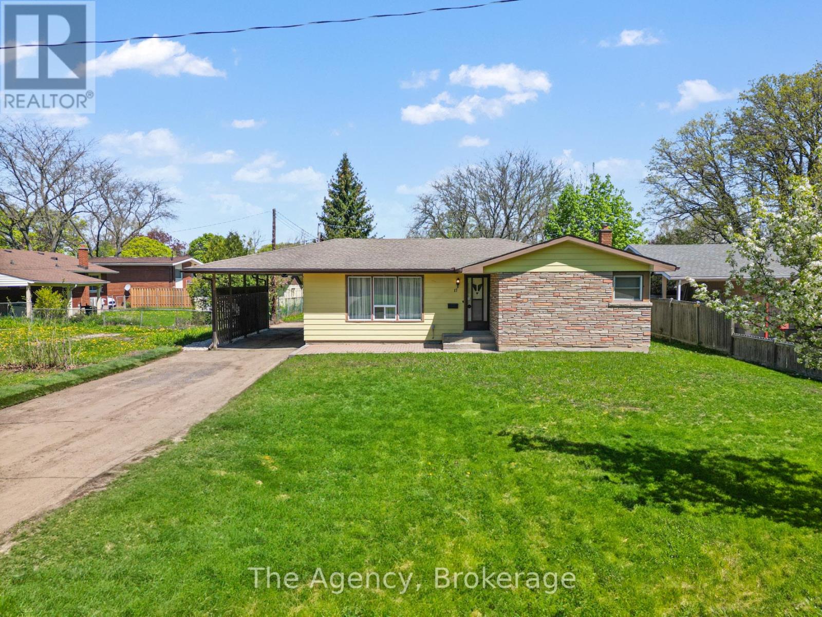 17 VICTOR BOULEVARD