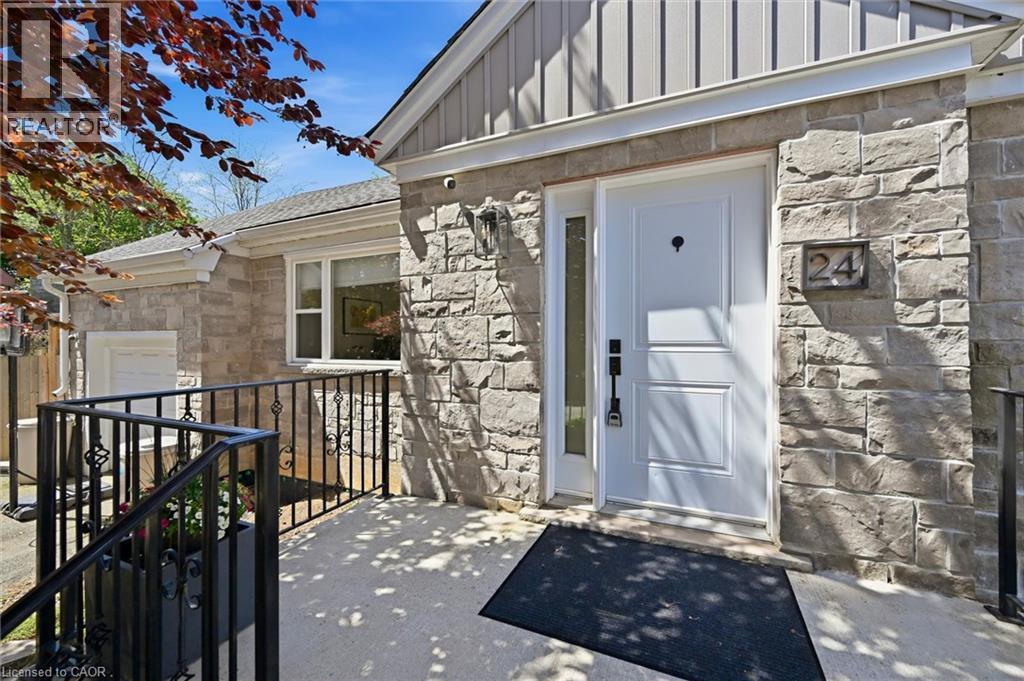 24 GLENWOOD Crescent