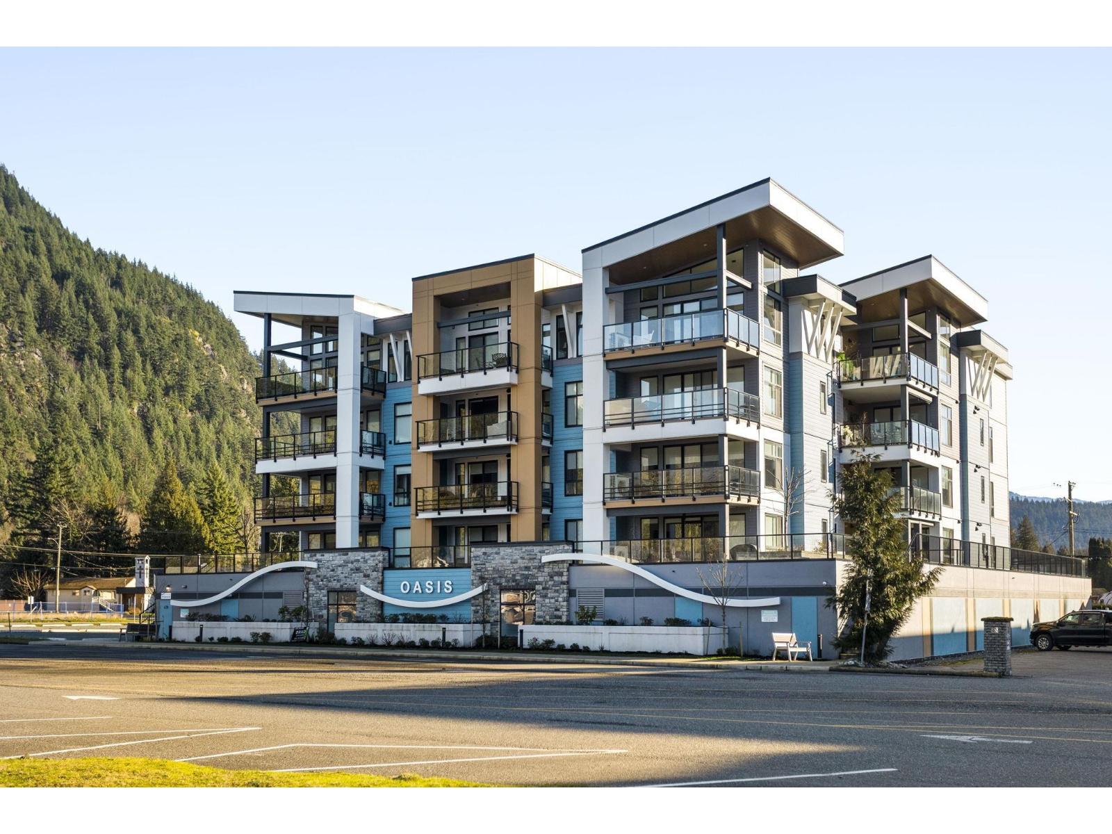 307 470 ESPLANADE AVENUE|Harrison Hot Springs