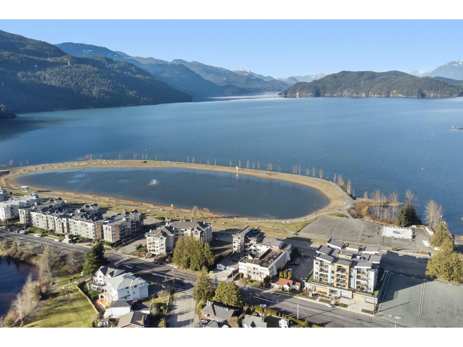 307 470 ESPLANADE AVENUE|Harrison Hot Springs