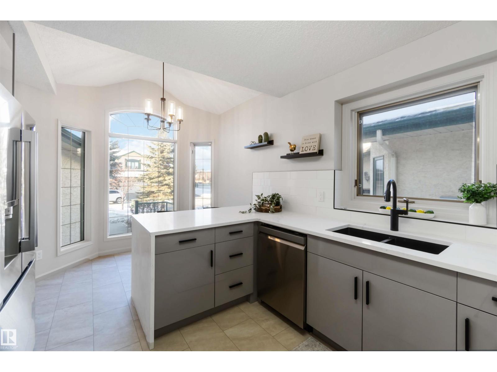 1034 CARTER CREST RD NW