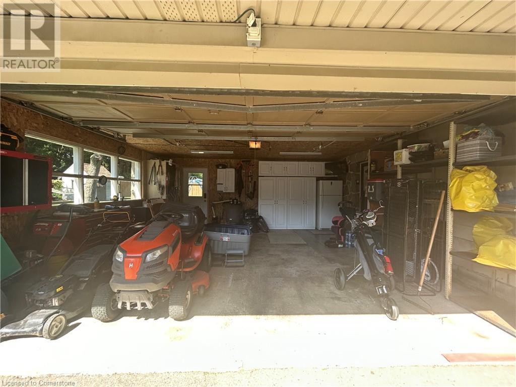 34 QUEENSWAY Drive