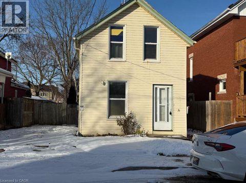 35 PARK Avenue Brantford ON N3S5H2