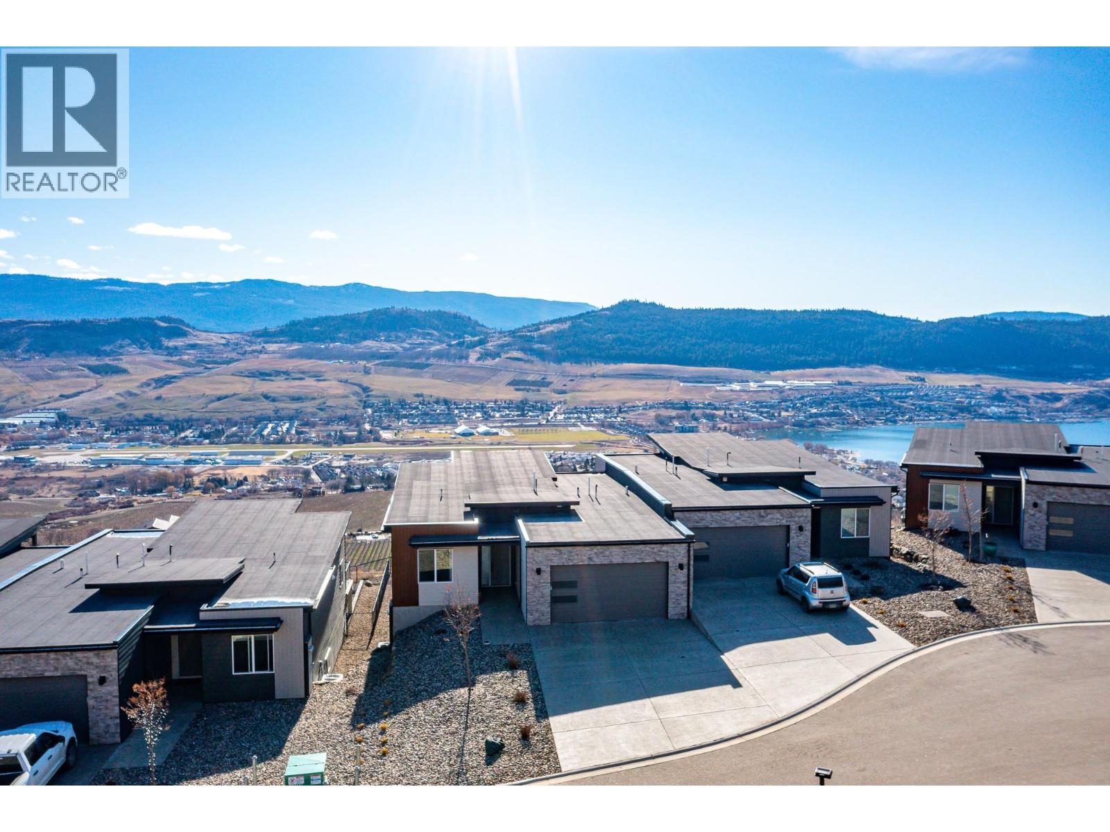 7735 Okanagan Hills Boulevard Unit# 6