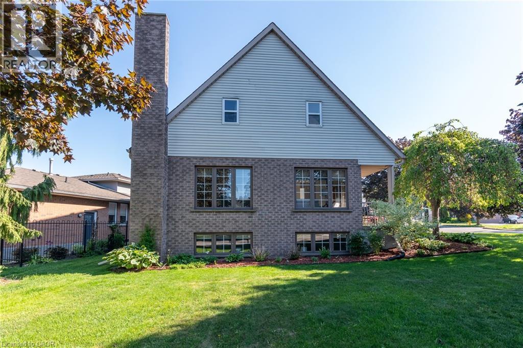 31 WINDERMERE Court