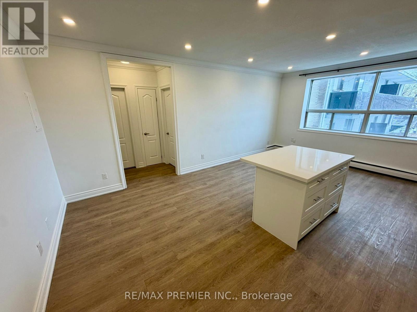 203 - 112 ST. JOSEPH'S DRIVE