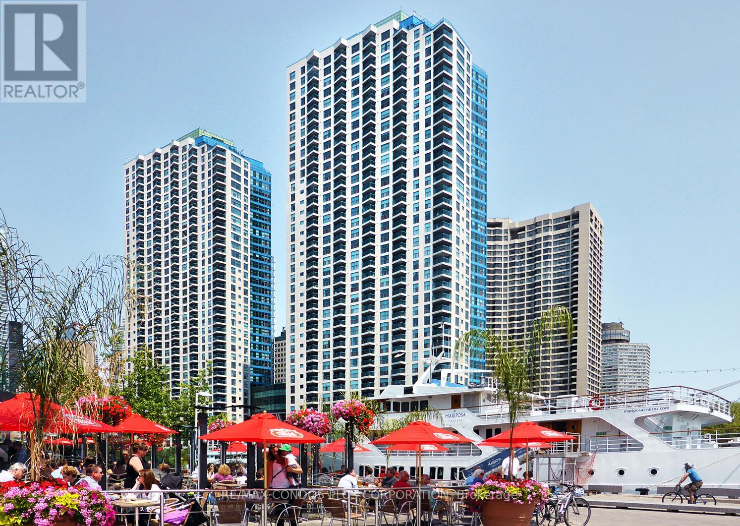 2702 - 99 HARBOUR SQUARE