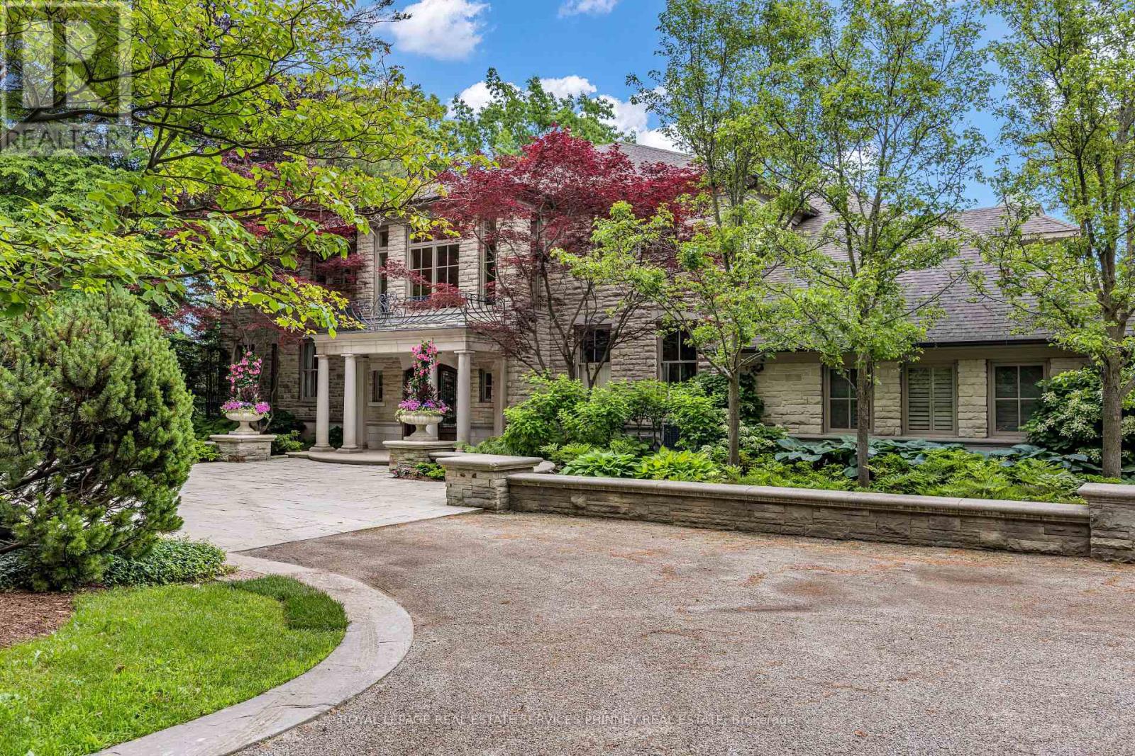 35 BRENTWOOD ROAD