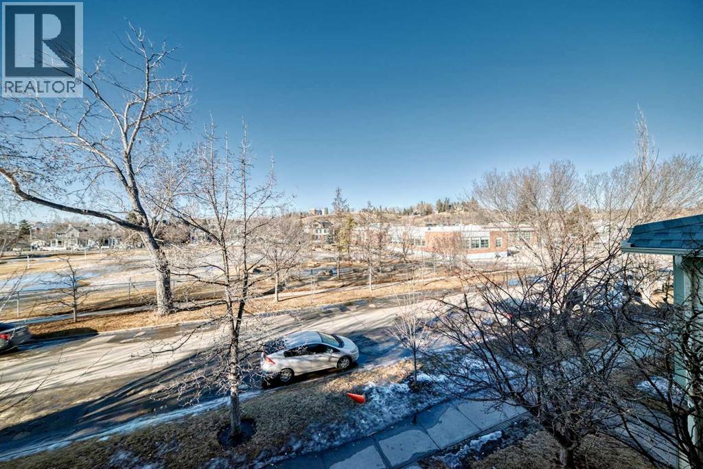 302, 823 1 Avenue NW