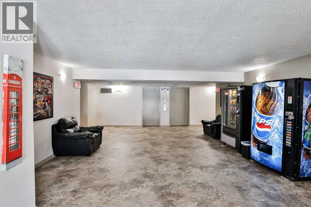 222, 21 Berkeley Place W