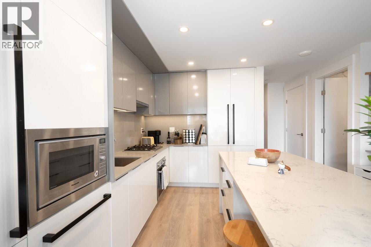 707 4711 HAZEL STREET