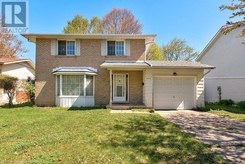 324 SANDOWNE Drive Waterloo ON N2K1V8