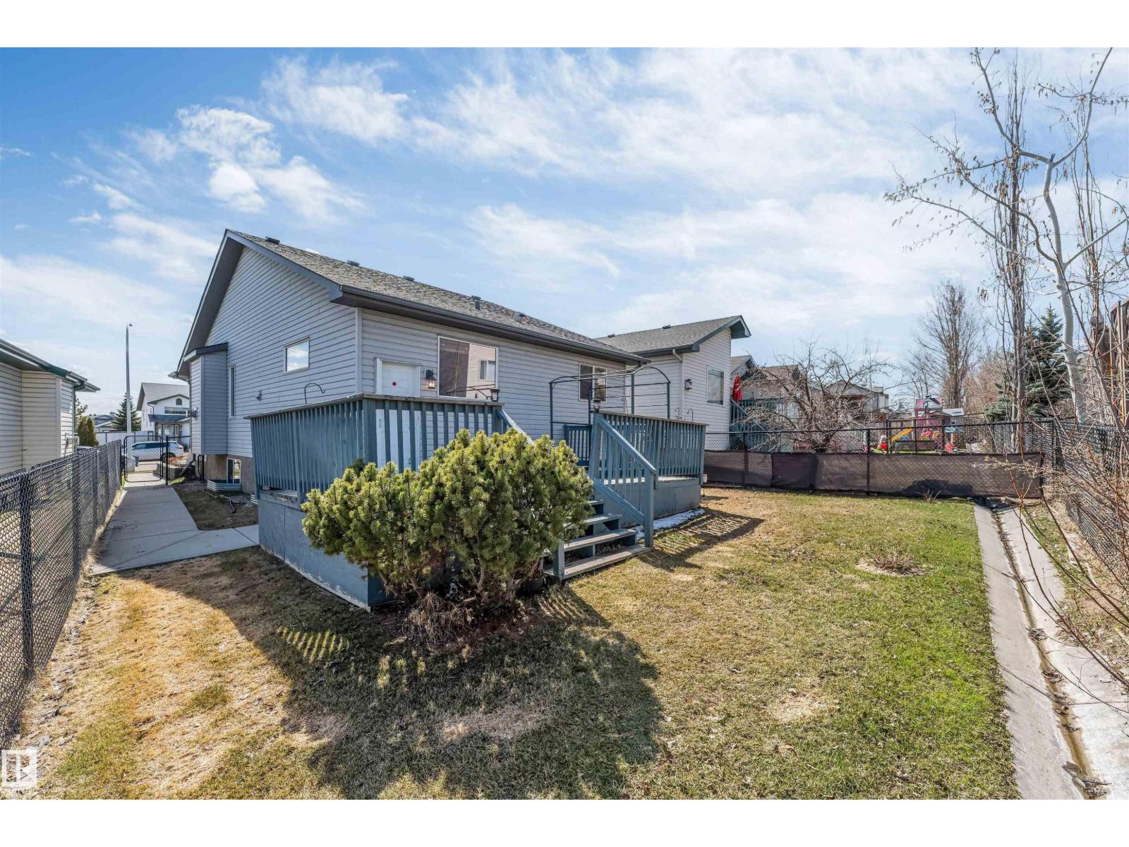 4812 148 AV NW