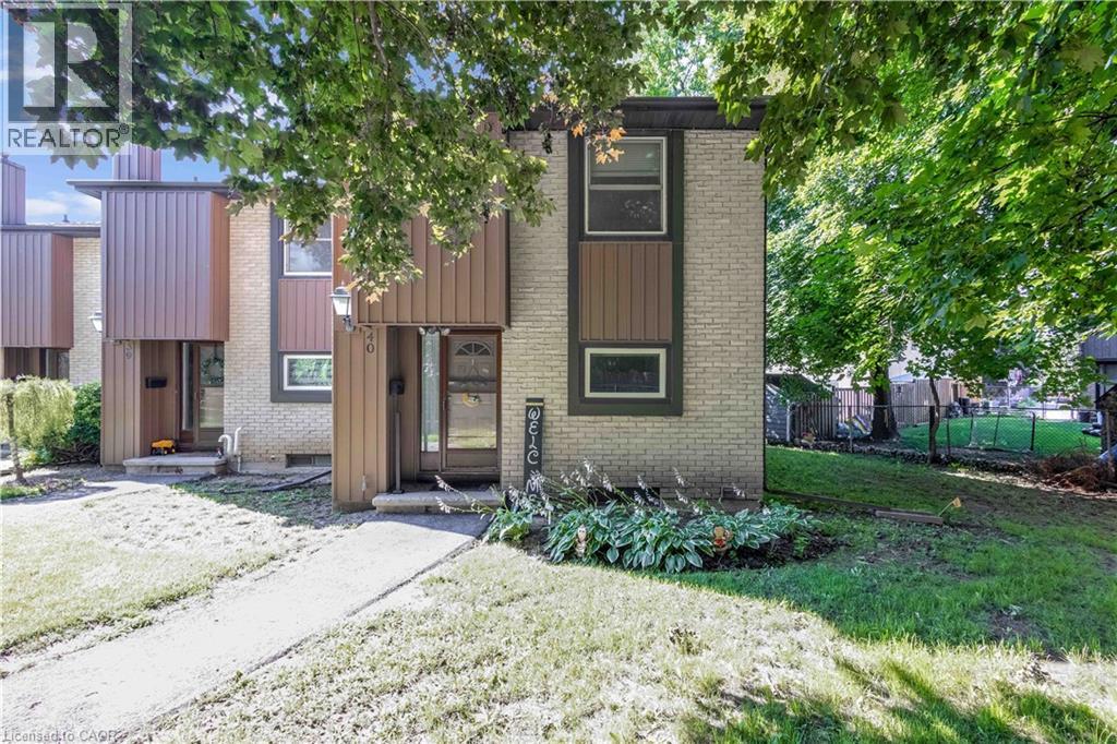 215 GLAMIS Road Unit# 40