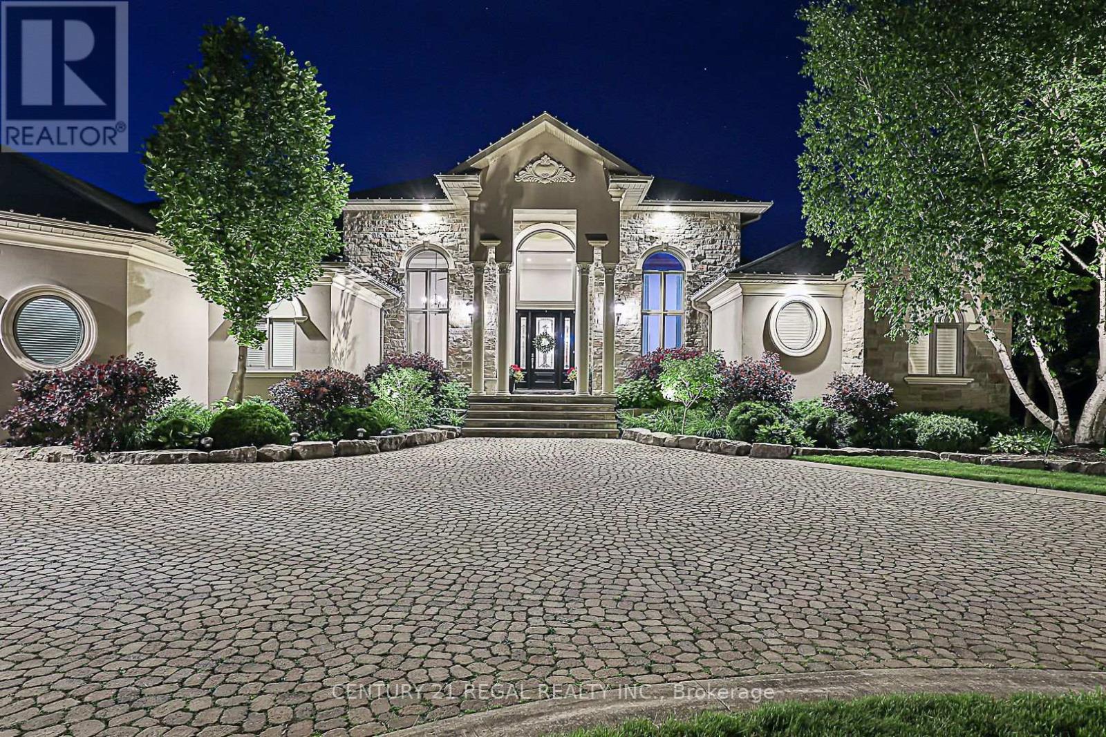 16 LAKE WOODS DRIVE