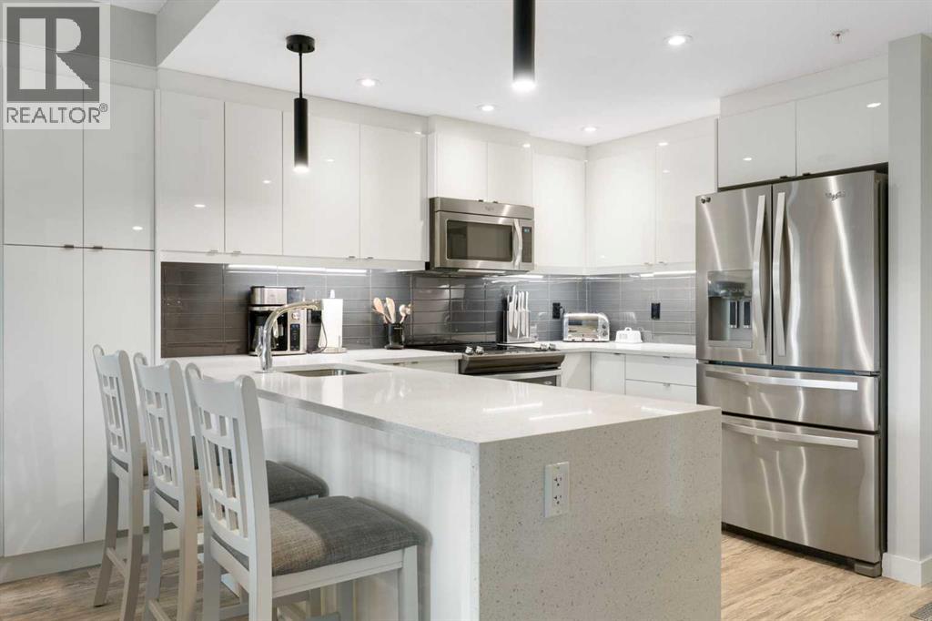 227, 15 Aspenmont Heights SW