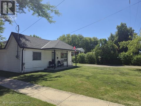 82 TEAL AVENUE Hamilton (Lakeshore) ON L8E3B2