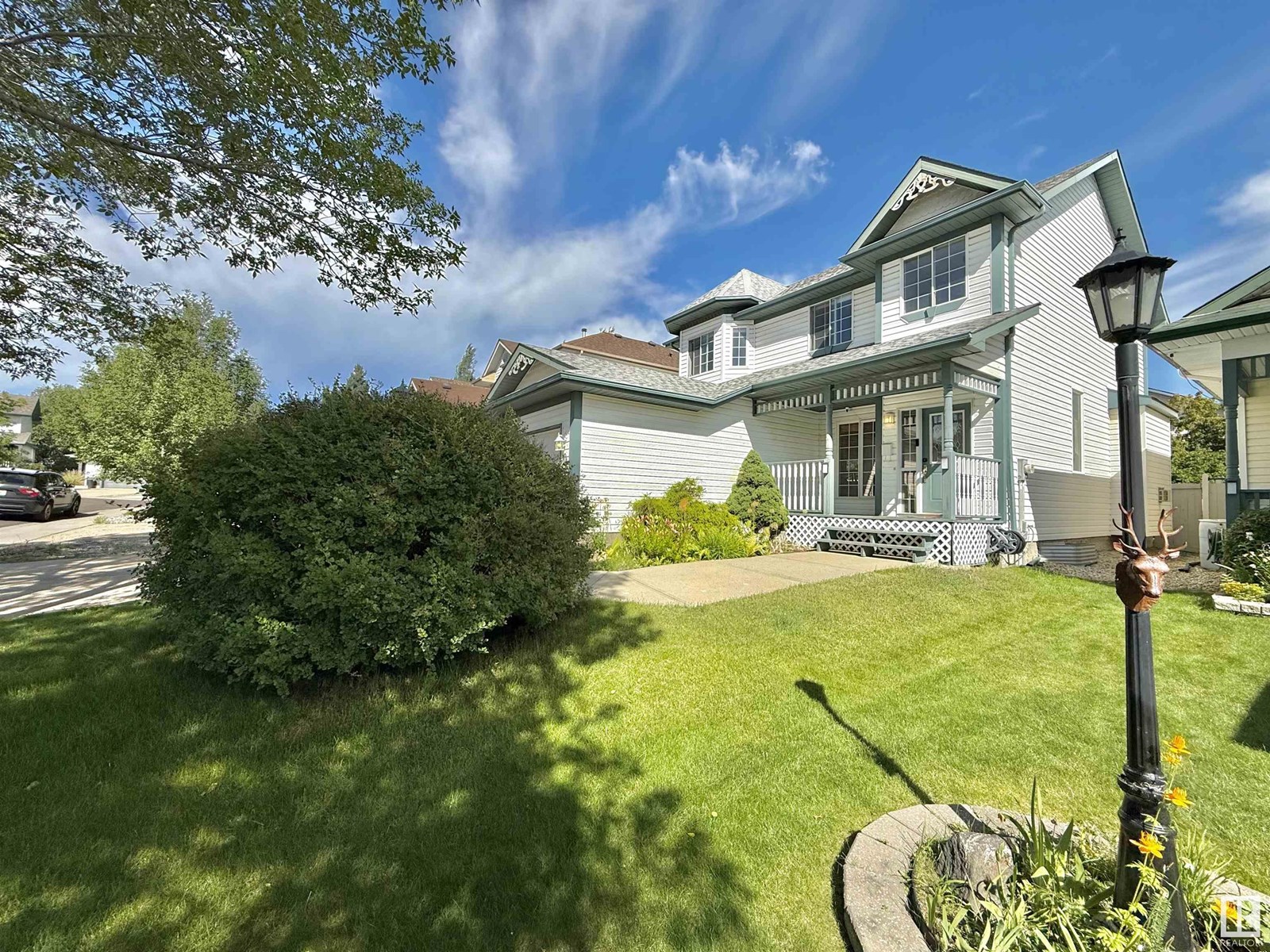 706 ORMSBY Road W NW NW