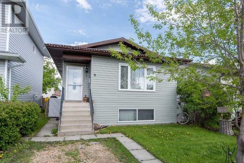 9 Hangingstone Drive Lacombe AB T4L1R1
