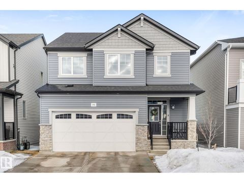 1082 STONESIDE RD NW Sherwood Park AB T8H3A1