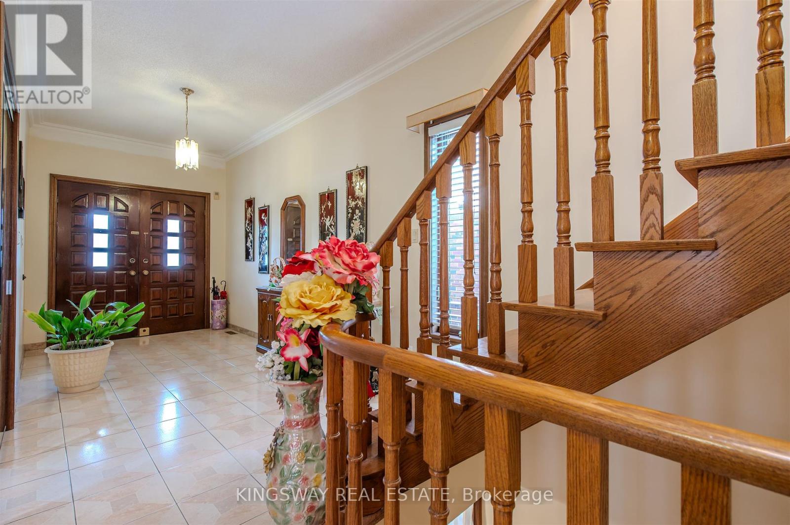 27 MULHOLLAND AVENUE