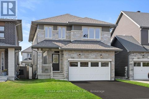 332 HALIBURTON HEIGHTS Ottawa ON K2S1S3