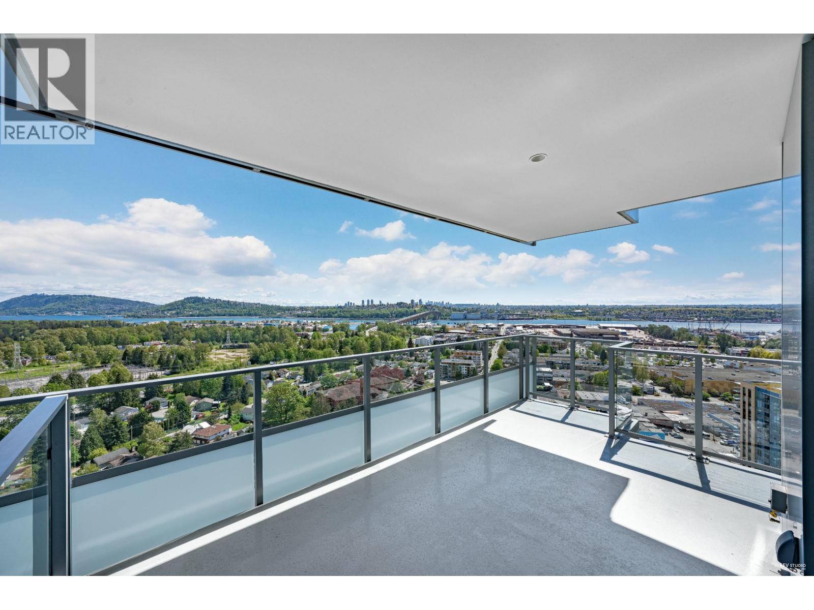 2604 1500 FERN STREET