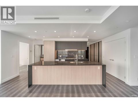 2604 1500 FERN STREET North Vancouver BC V7J0E6