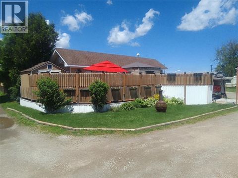 4351 LONDON LINE Unit# 1 Plympton-Wyoming ON N0N1T0