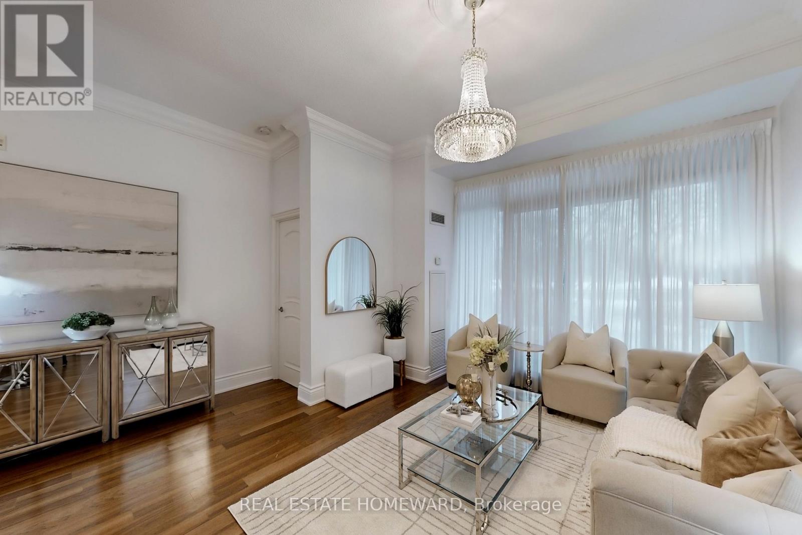 116 - 11121 YONGE STREET