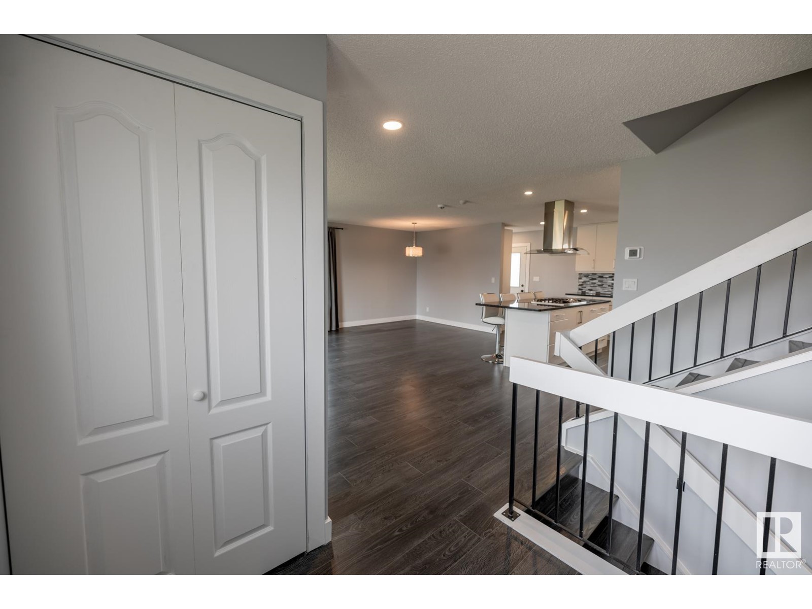 3314 145 AV NW