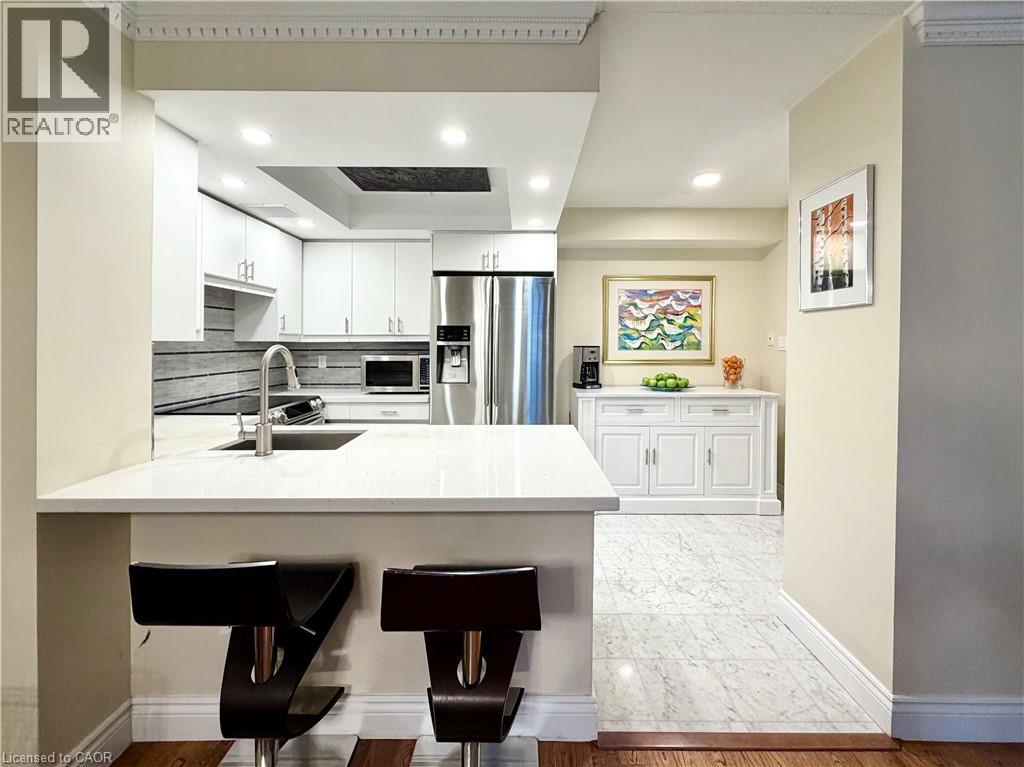Photo 1 of 46 — 130 CARLTON Street Unit# 602, Toronto, ON M5A4K3