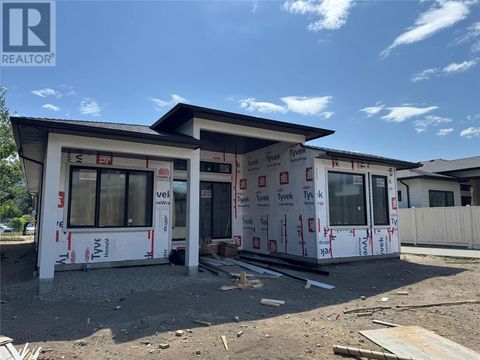 5586 Nixon Road Summerland BC V0H1Z9