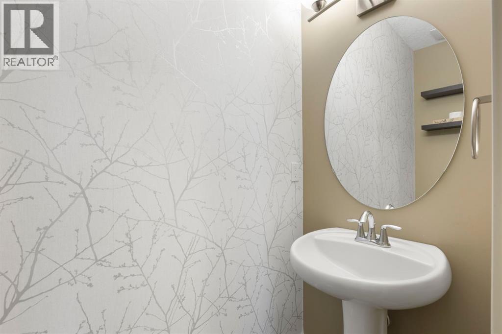 328 Silverado Plains Circle SW