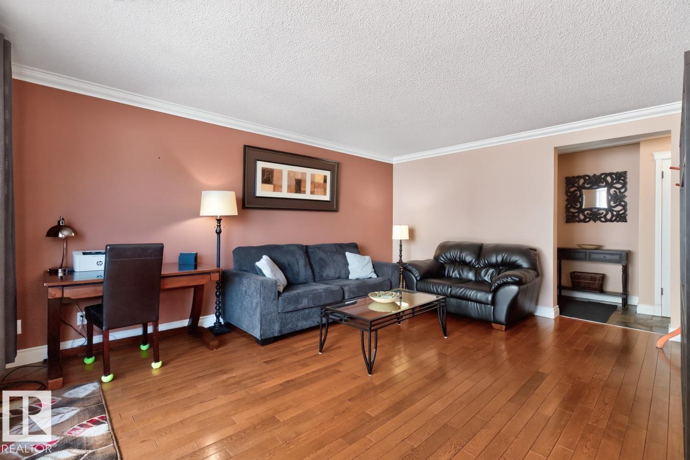 #206 10745 83 AV NW
