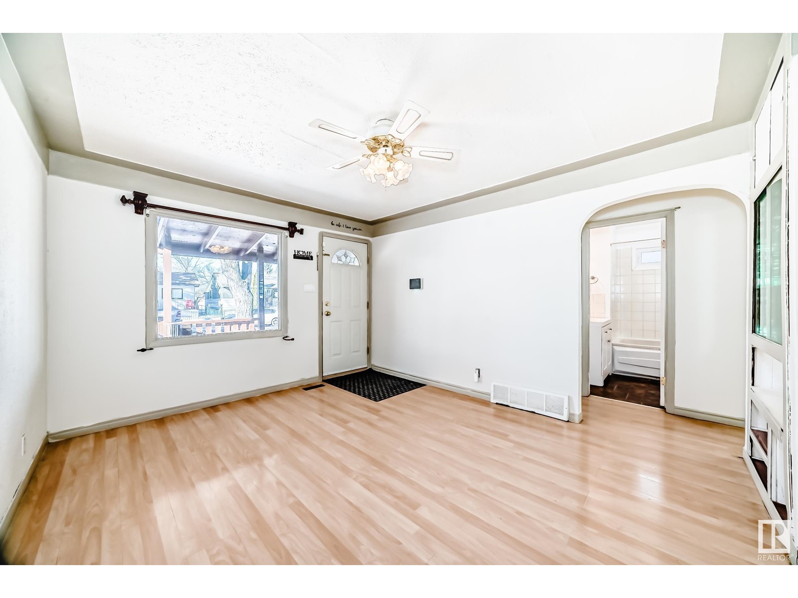 12241 95 ST NW